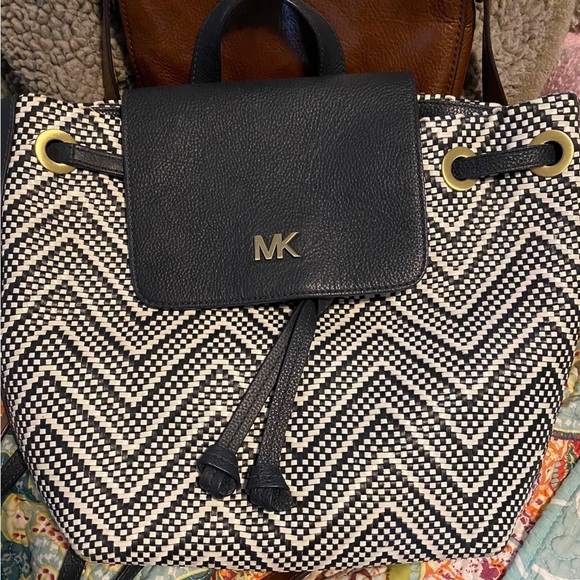 michael kors junie woven leather flap backpack - Picture 1 of 3